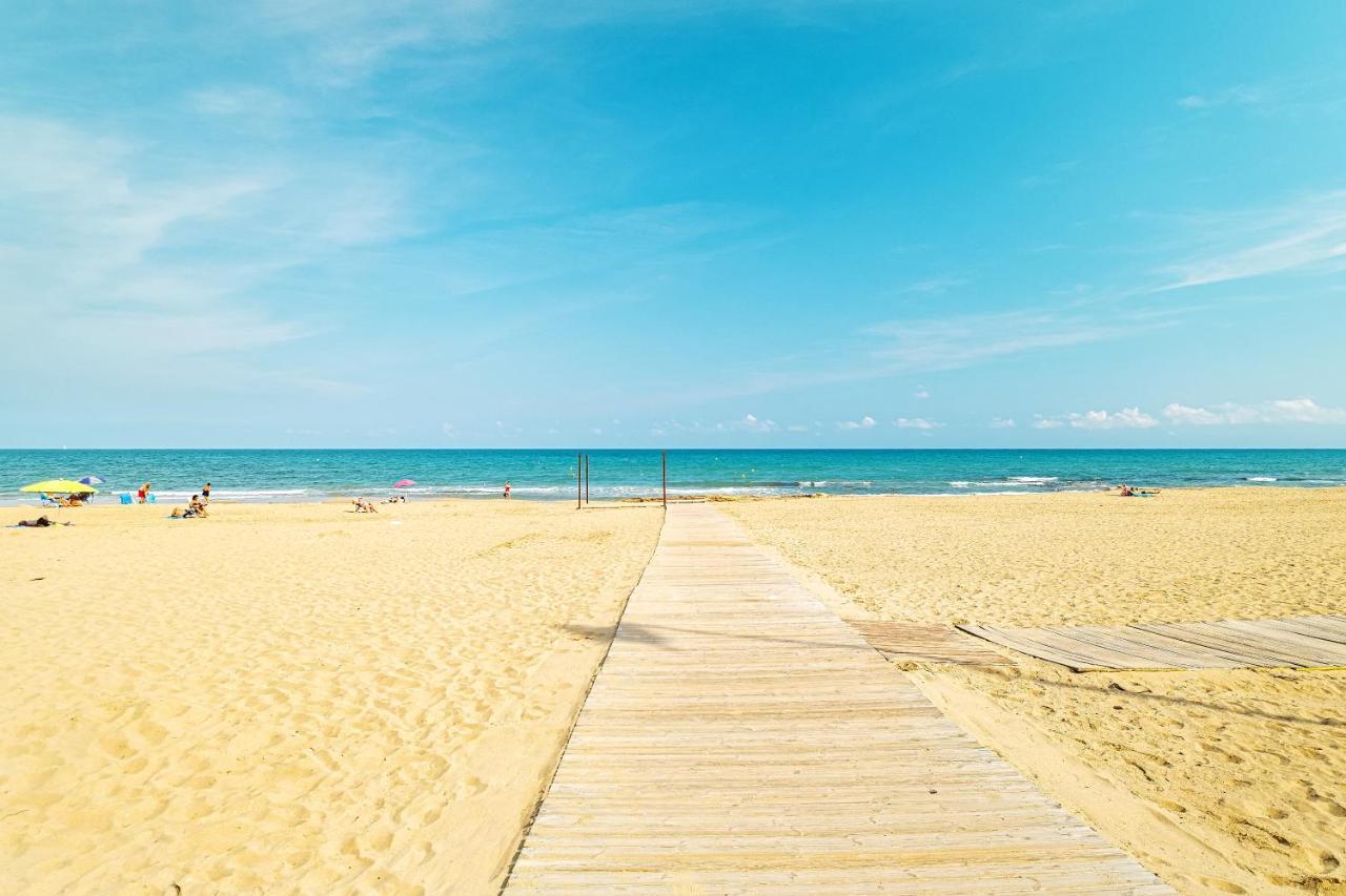 Infinity Beach Torrevieja Esterno foto