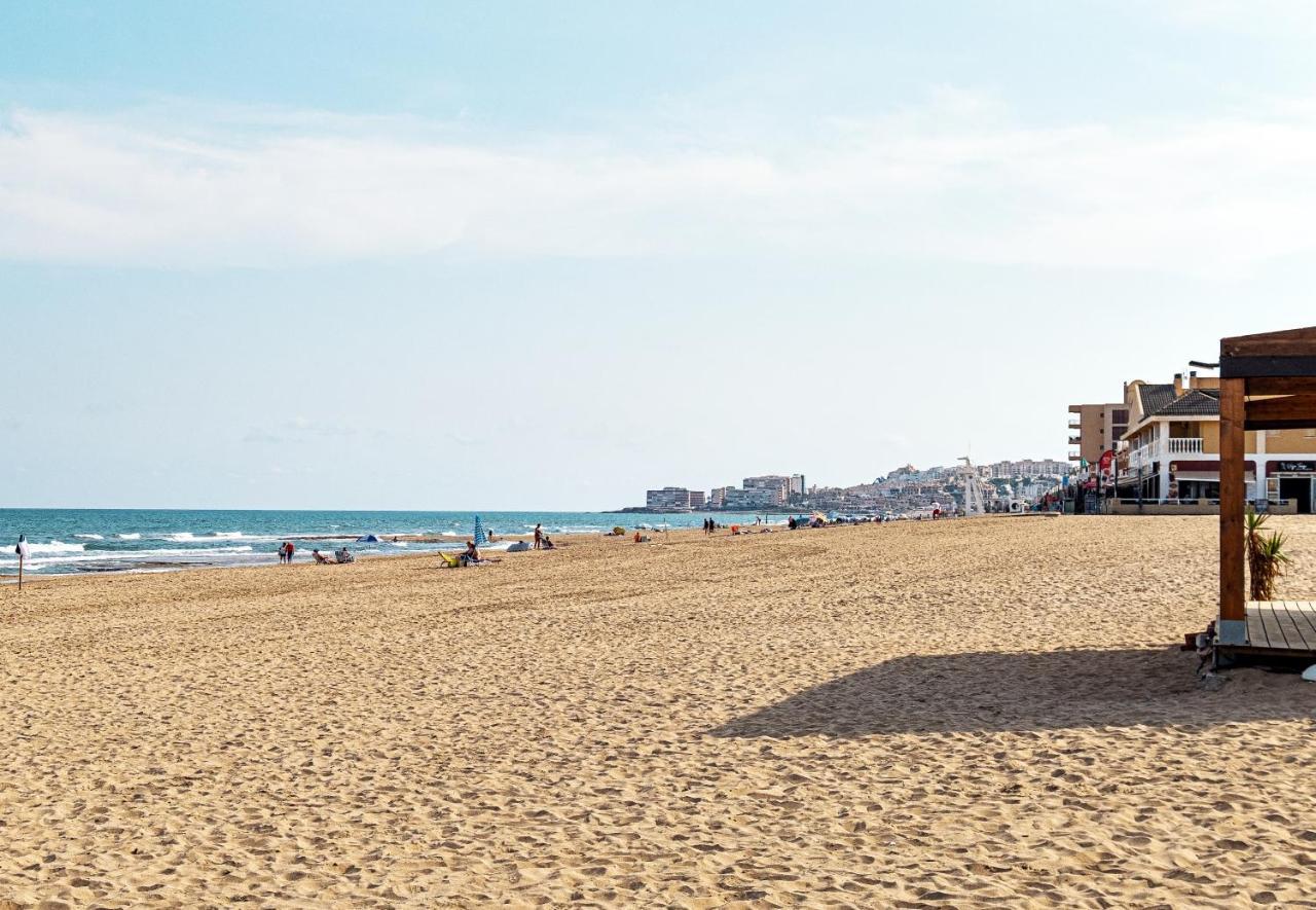 Infinity Beach Torrevieja Esterno foto